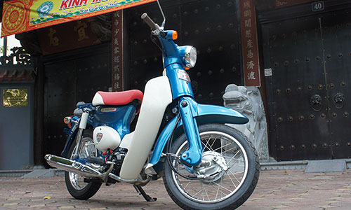 “Đập thùng” Honda Super Cub 50 giá 80 triệu tại VN